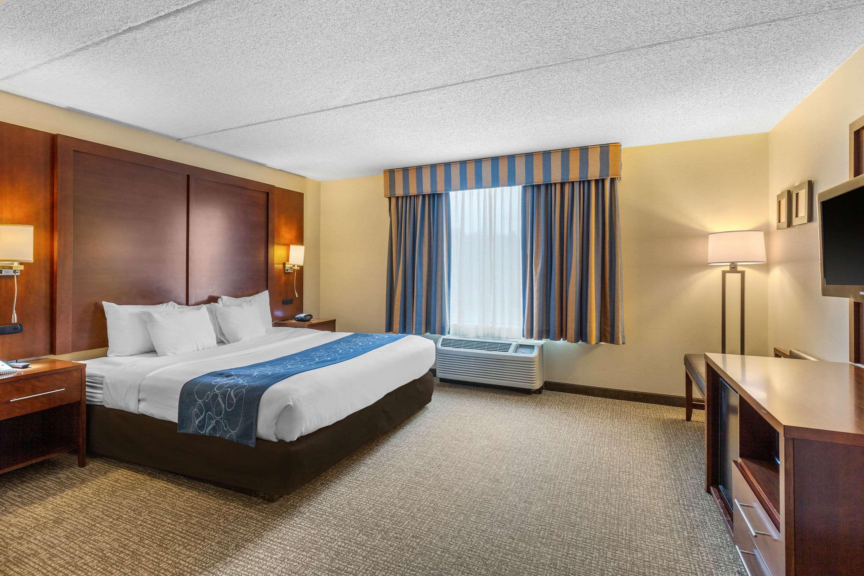 Comfort Suites Manassas Battlefield Park Exterior photo