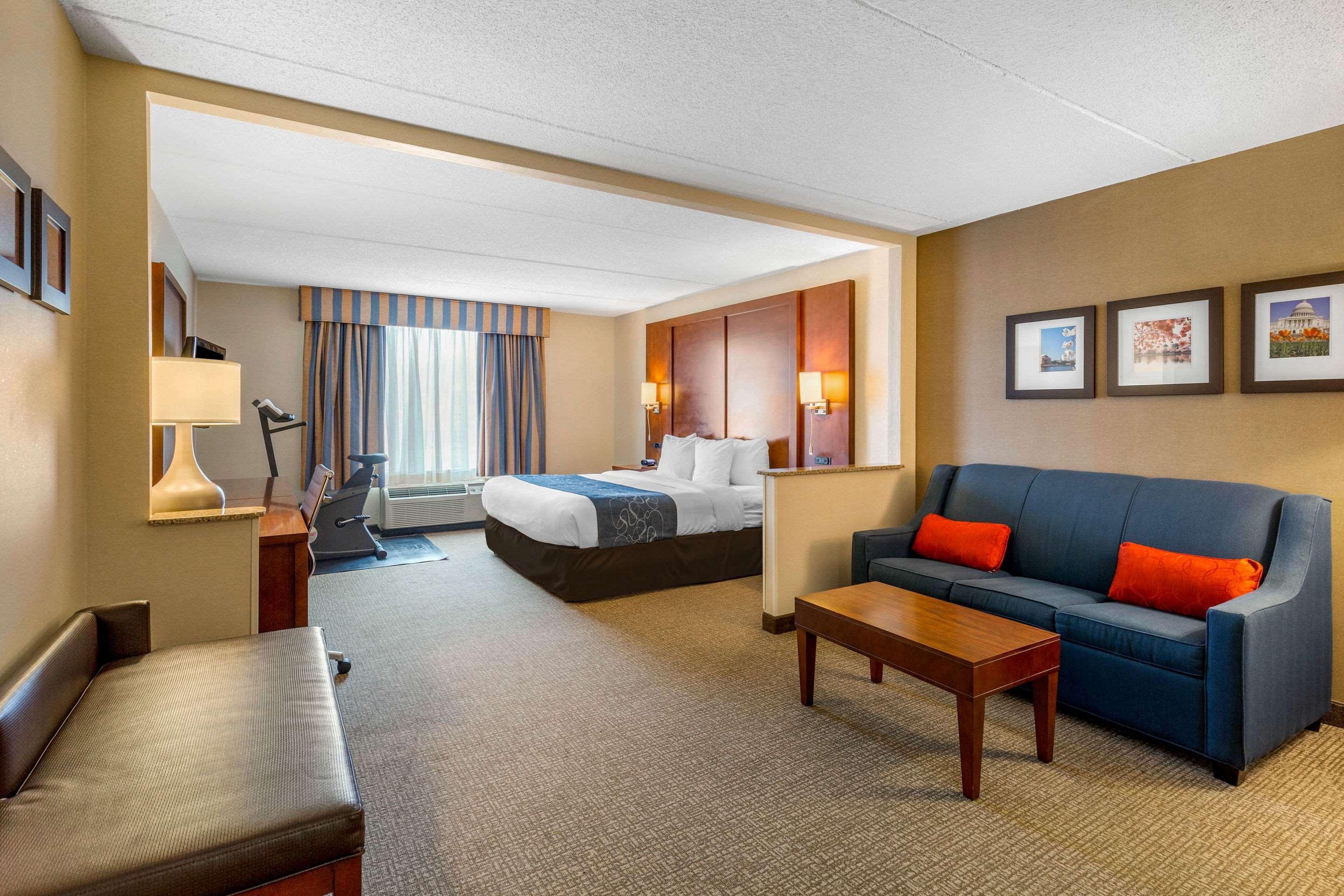 Comfort Suites Manassas Battlefield Park Exterior photo