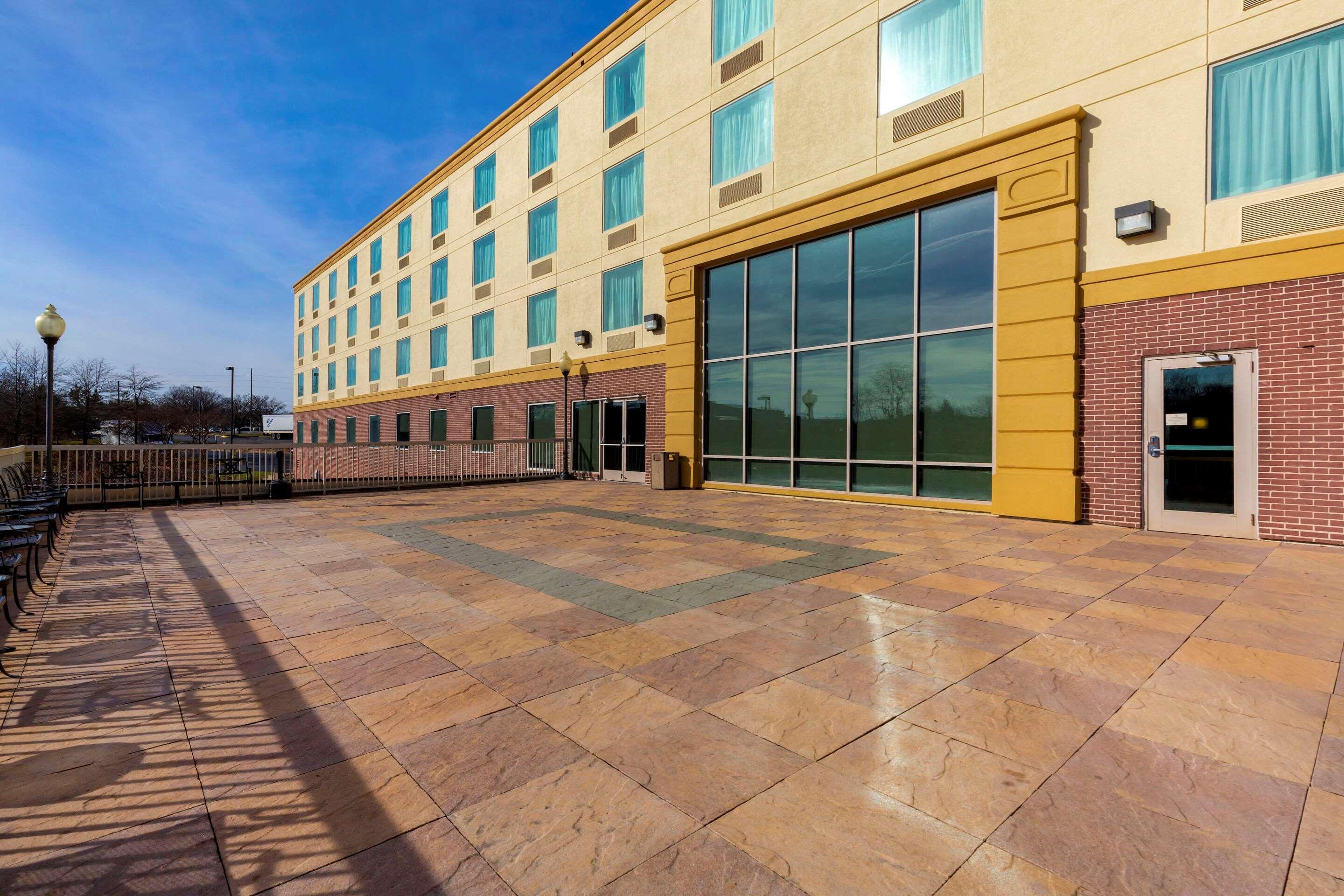 Comfort Suites Manassas Battlefield Park Exterior photo