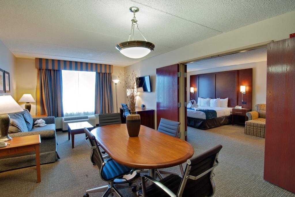 Comfort Suites Manassas Battlefield Park Exterior photo